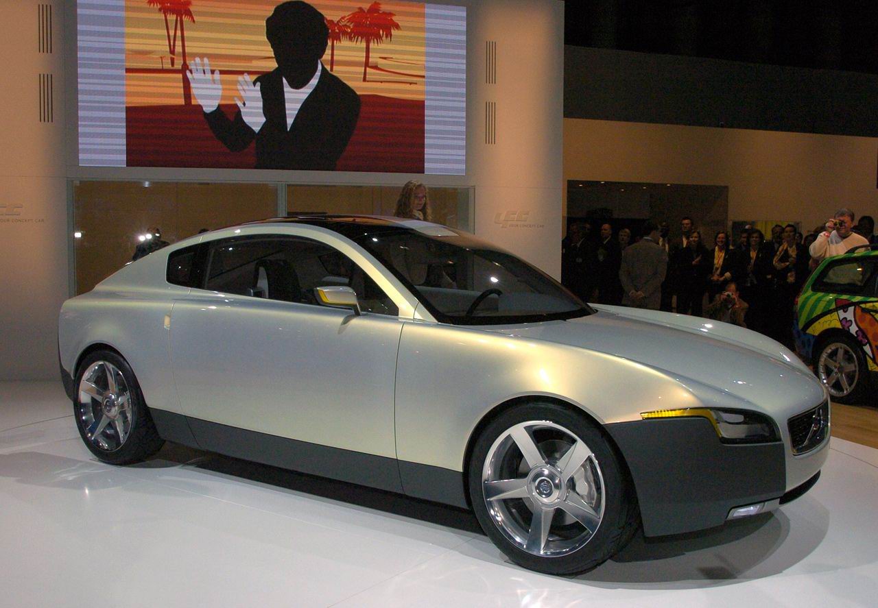 Volvo () YCC Concept:  