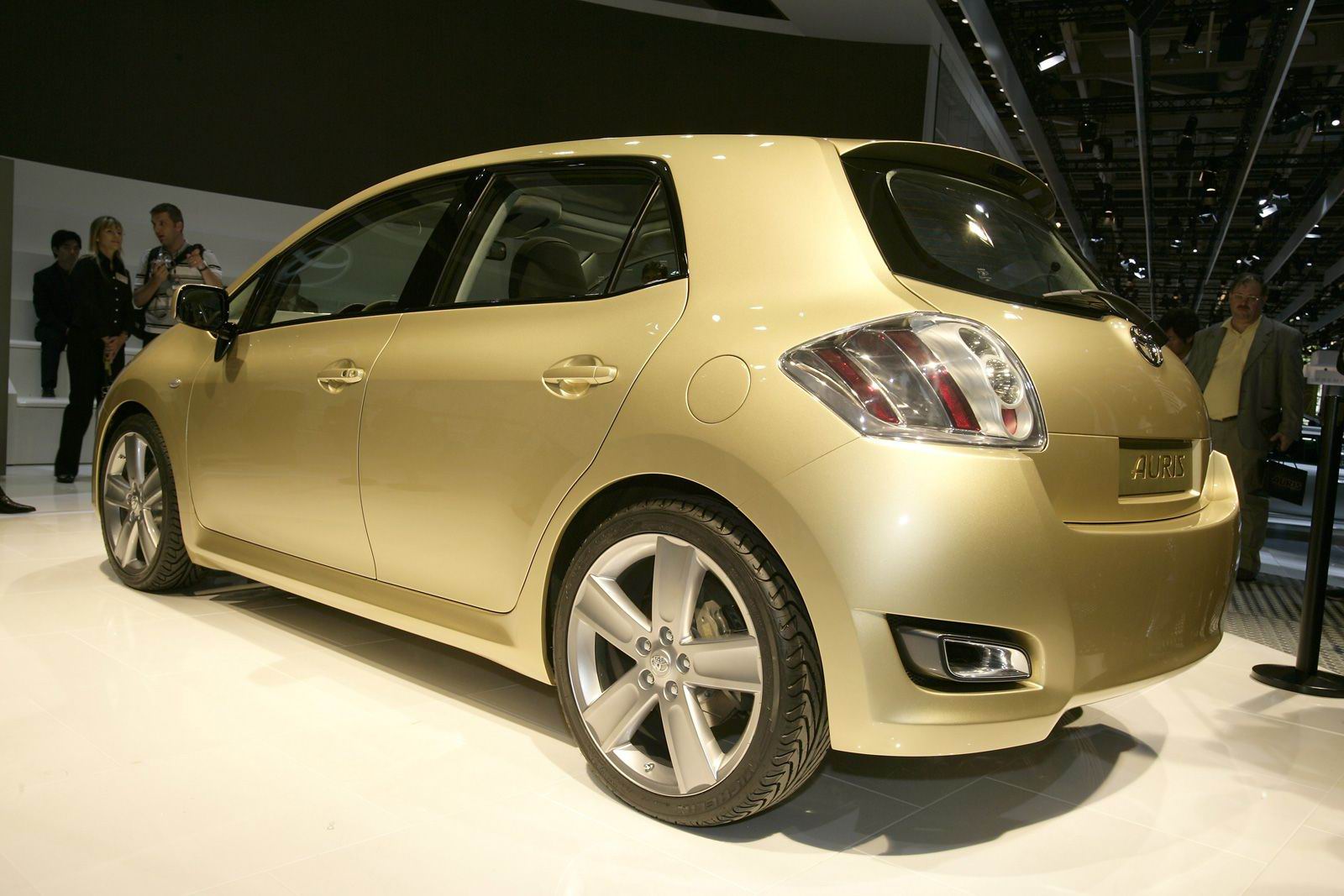 Toyota () Auris Concept:  