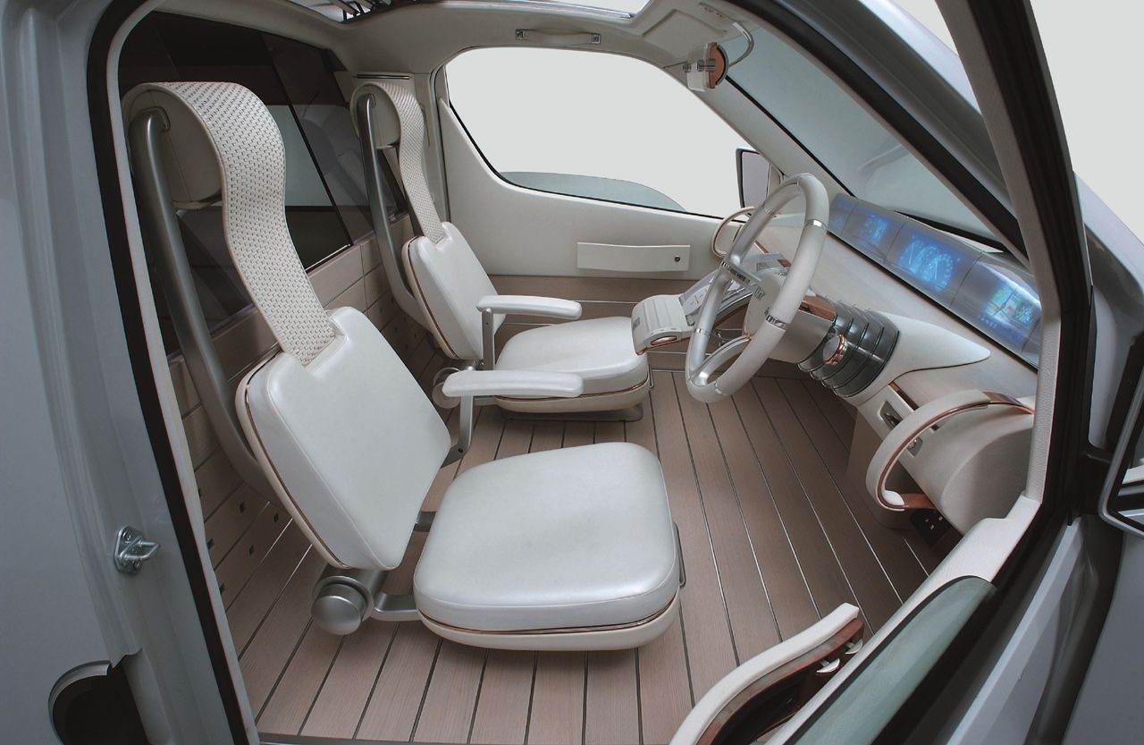 Toyota () DMT Concept:  
