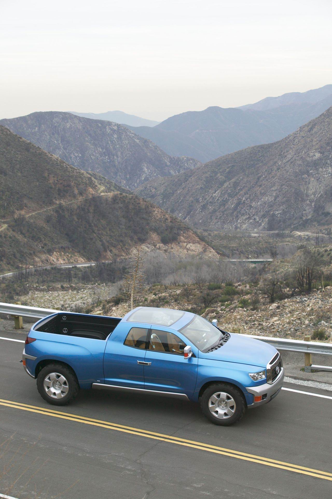 Toyota () FTX Concept:  