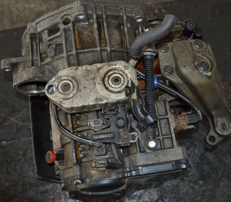 Volkswagen (VW) () Passat (CLK, DKS):    