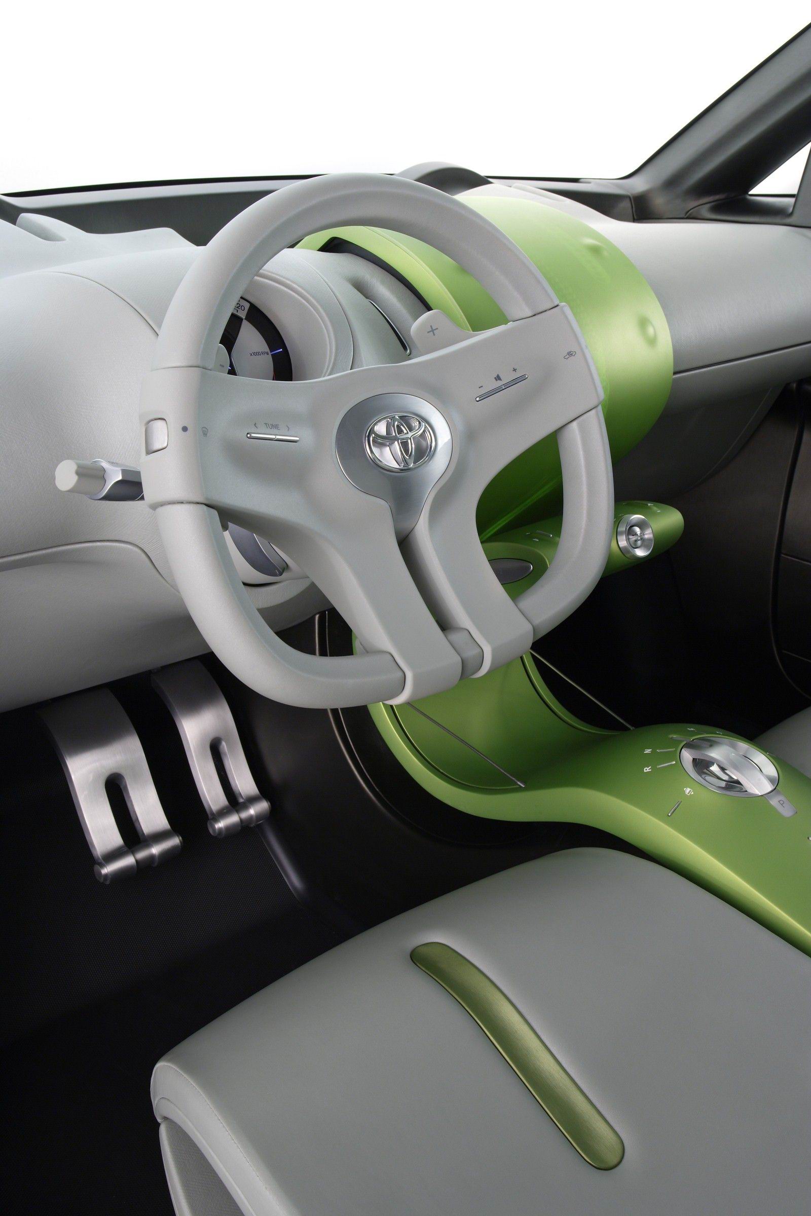 Toyota () Urban Cruiser Concept:  