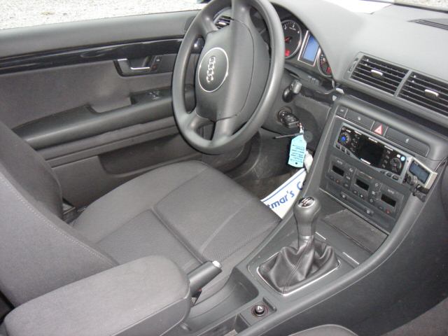 Audi () A4 II (8E2, B6), S4:  