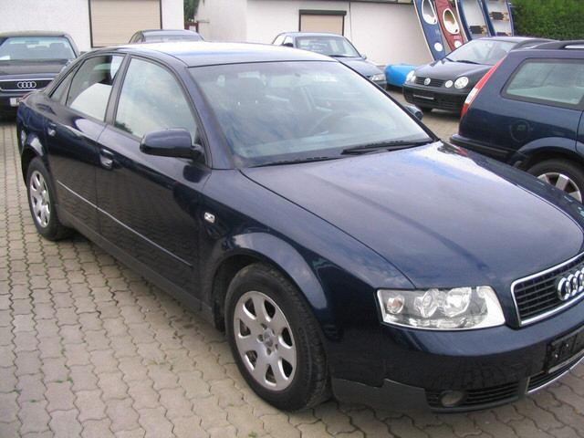 Audi () A4 II (8E2, B6), S4:  