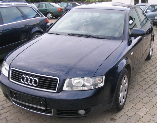 Audi () A4 II (8E2, B6), S4:  