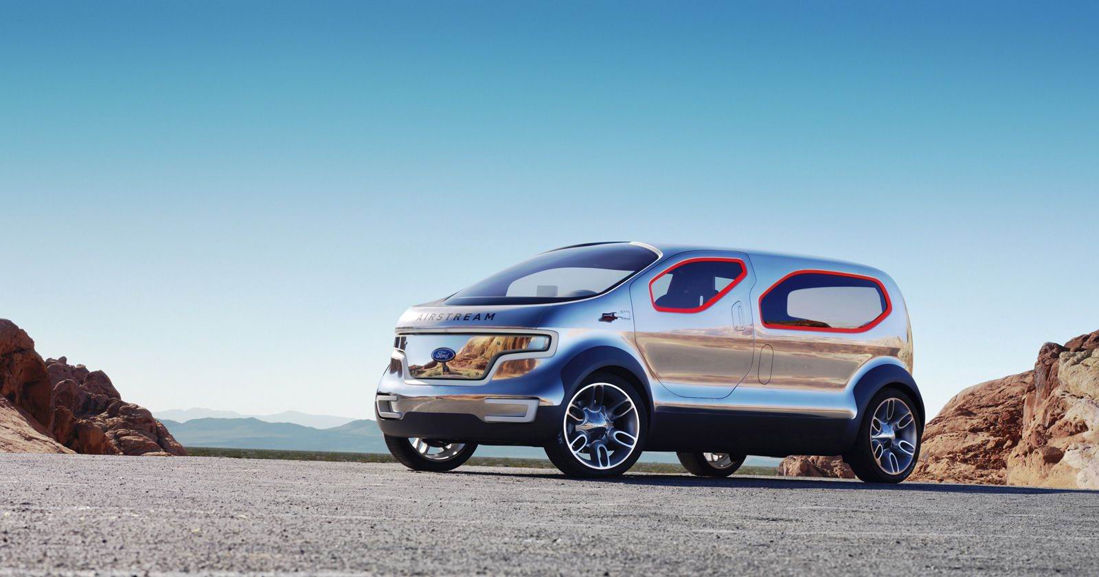 Ford () Airstream:  