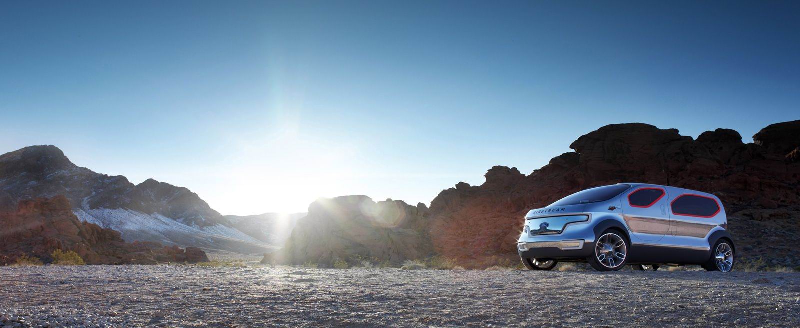 Ford () Airstream:  
