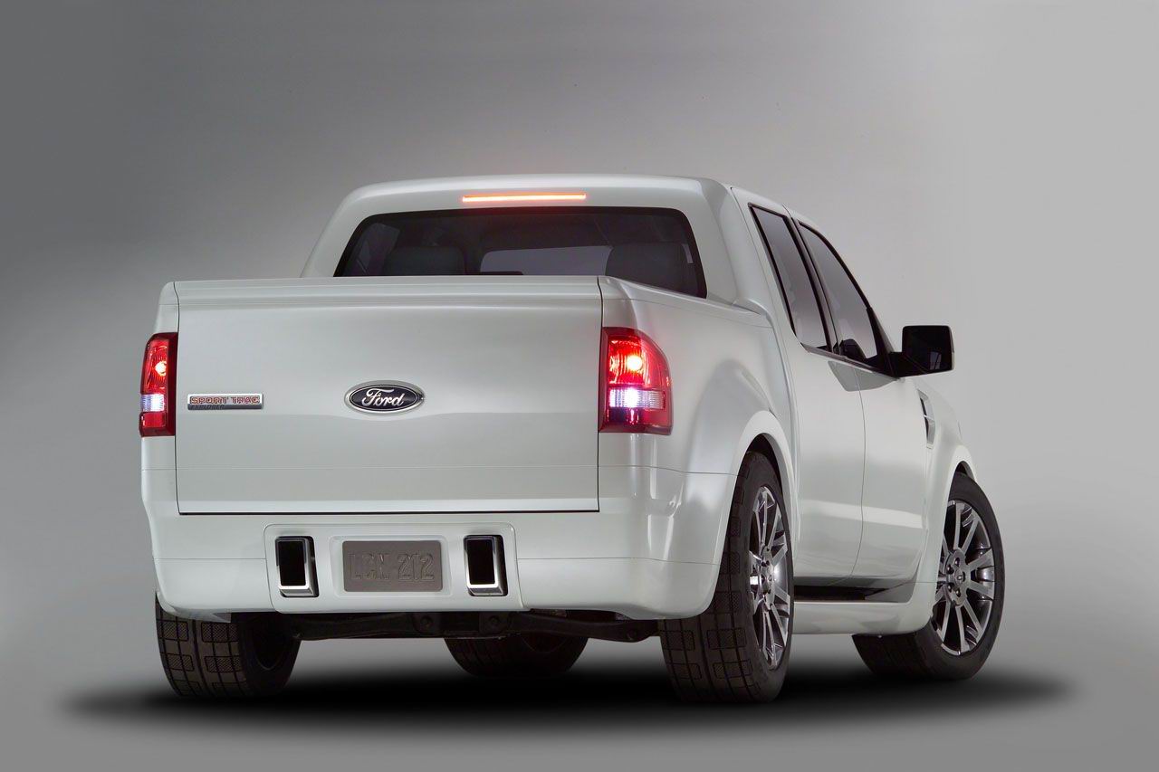 Ford () Explorer SportTrac:  