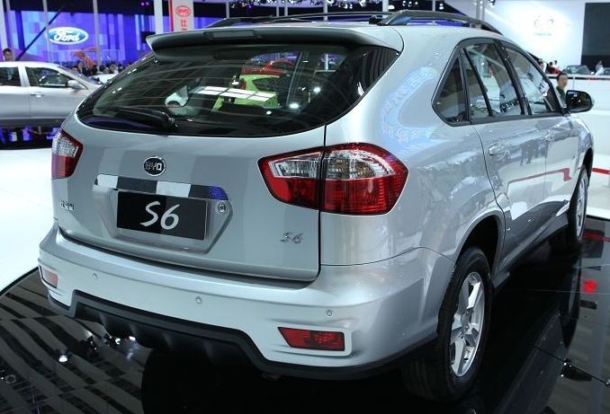 BYD () S6:  