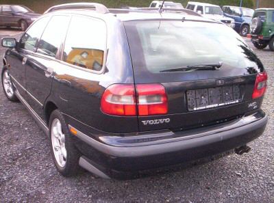 Volvo () V40 (VW):  