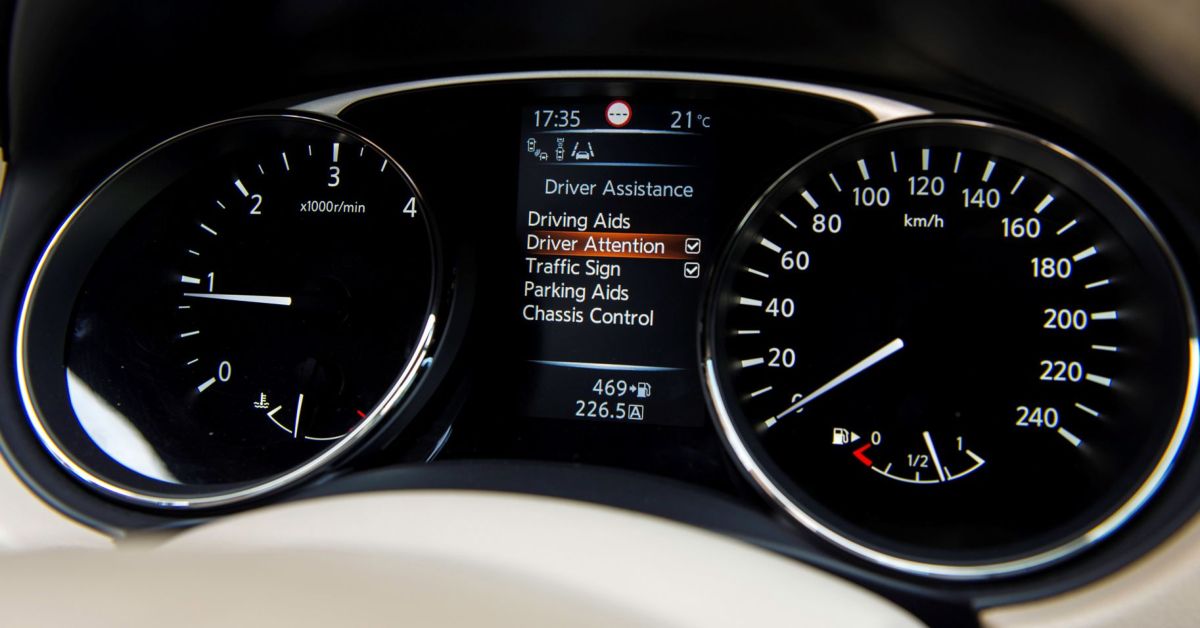 Nissan () X-Trail III (T32):  