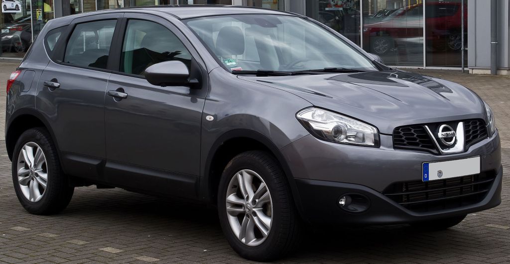 Nissan () Qashqai I:  