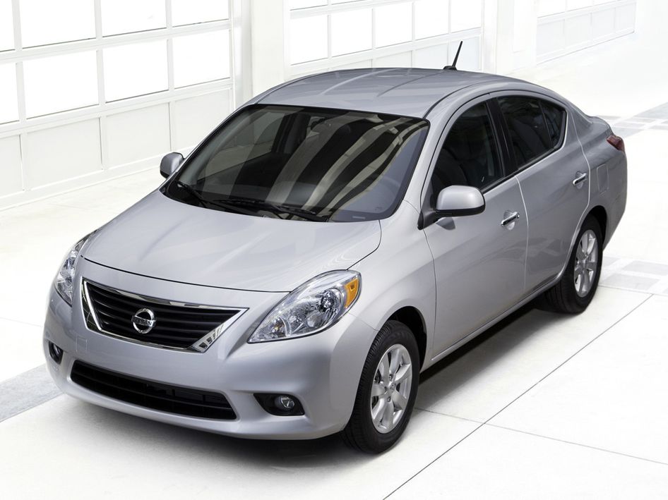 Nissan () Versa II (C12):  