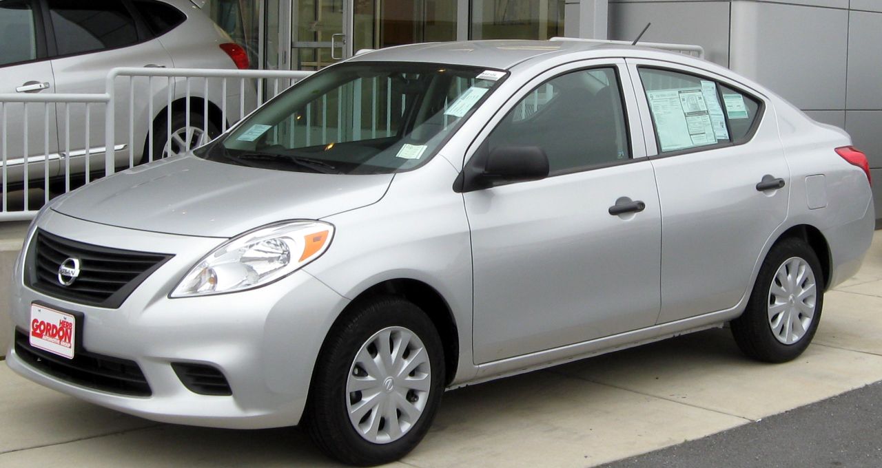 Nissan () Versa II (C12):  