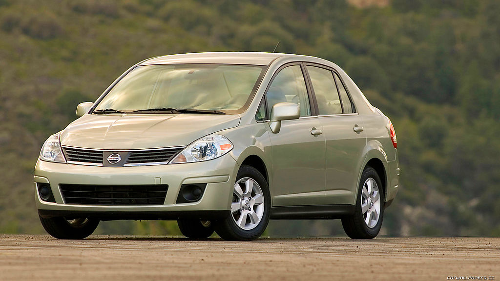 Nissan () Versa (C11):  