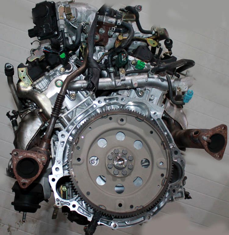 Nissan () VQ25DE:  