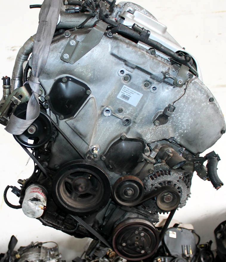 Nissan () VQ20DE:  
