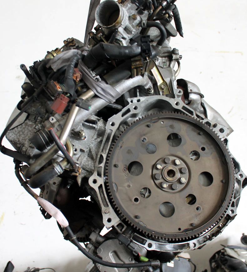 Nissan () VQ20DE:  