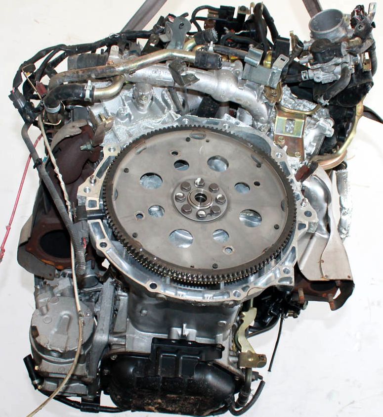 Nissan () VQ20DE:  