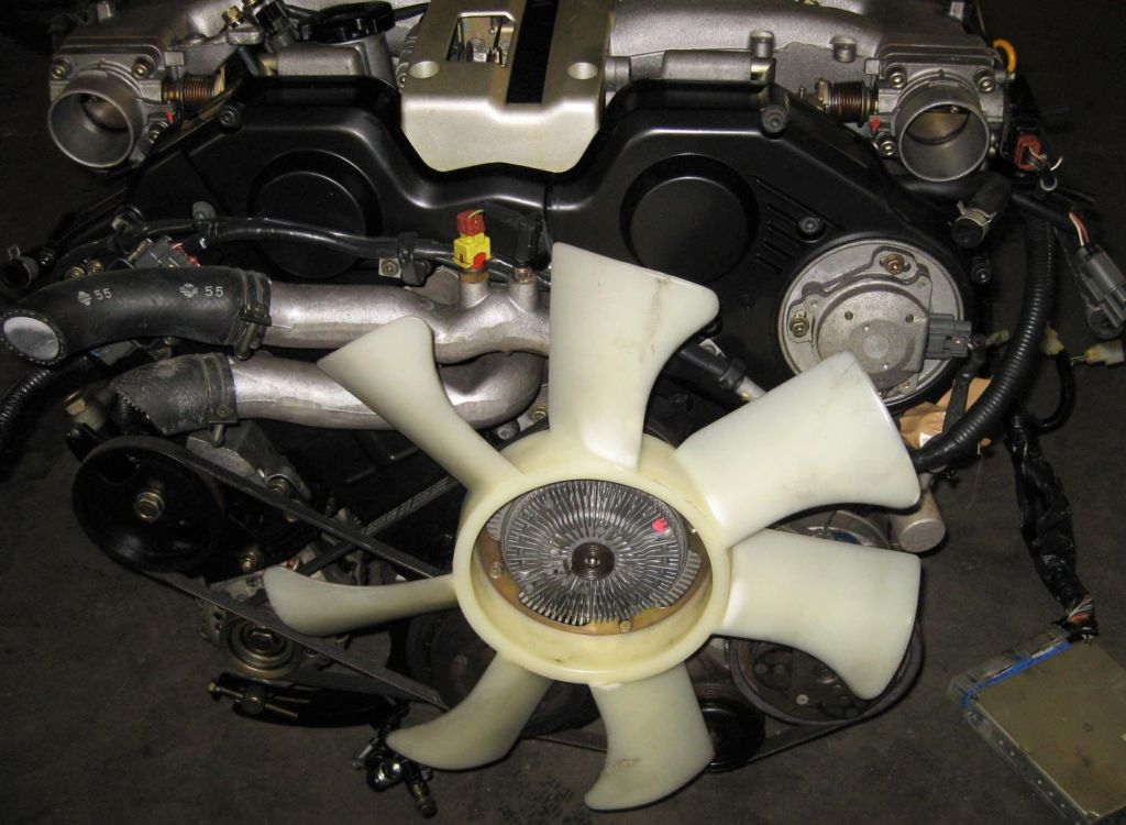 Nissan () VG30DE:  