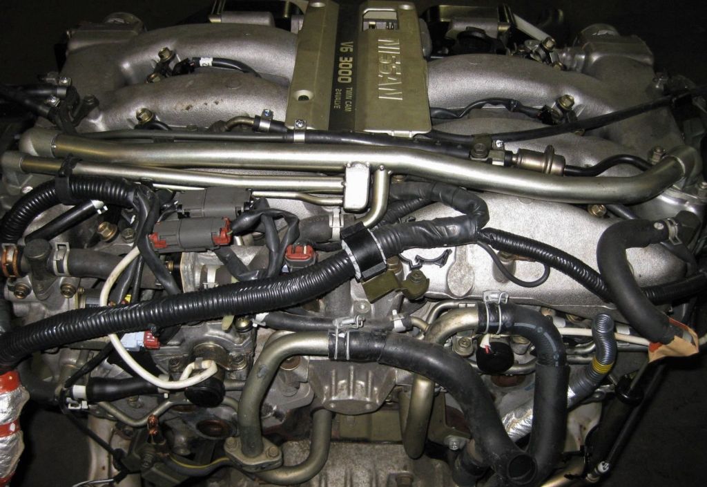 Nissan () VG30DE:  
