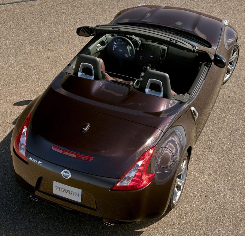 Nissan () 370 Z Roadster (Z34):  