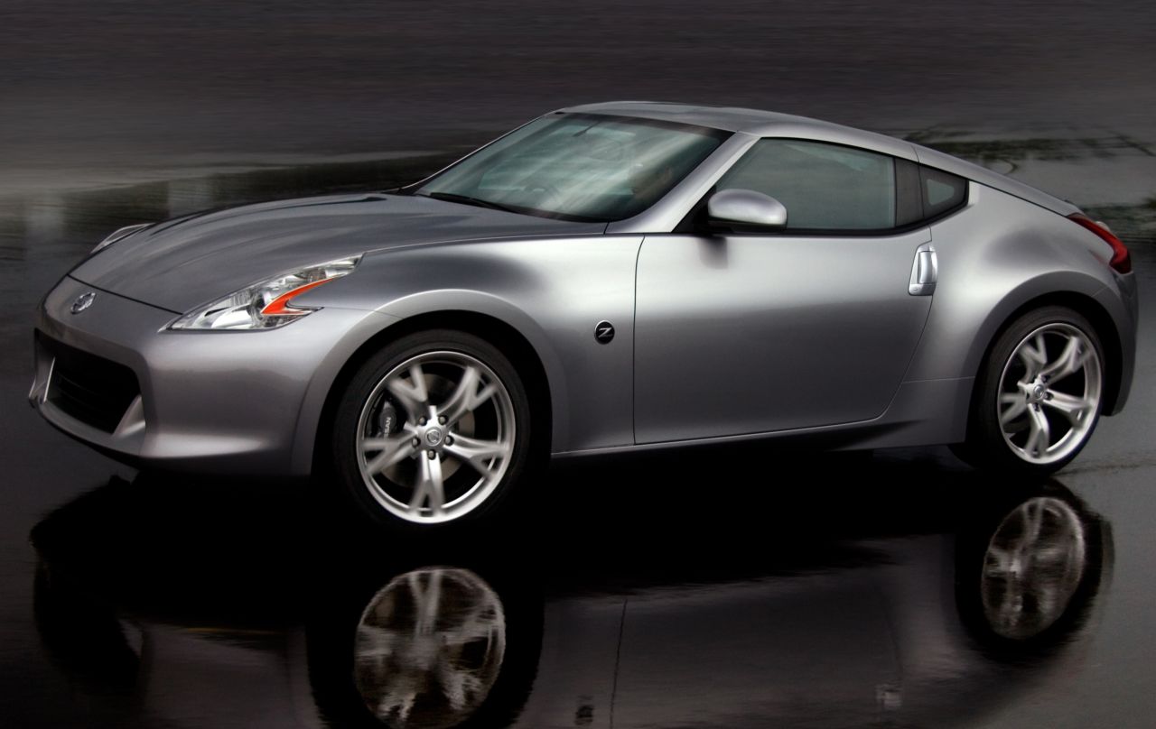 Nissan () 370 Z Coupe (Z34):  