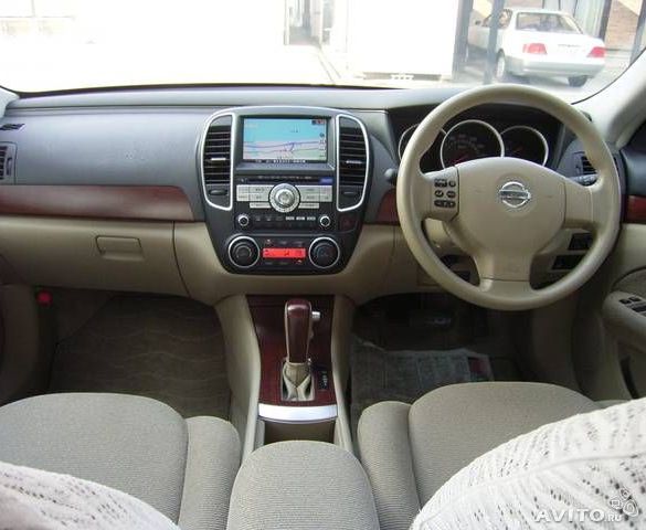 Nissan () Bluebird Sylphy II (G11):  