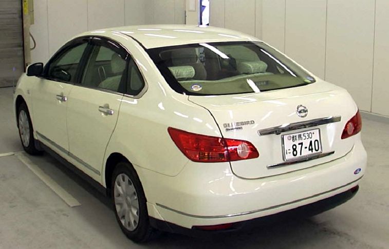 Nissan () Bluebird Sylphy II (G11):  