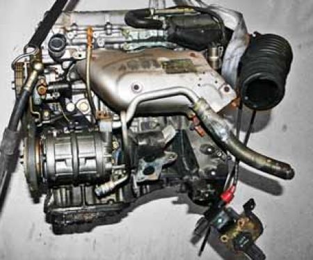 Nissan () SR20DE (C23):  