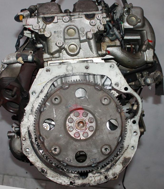 Nissan () SR20DE (S13, S14):  