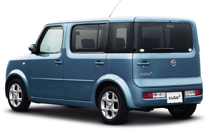 Nissan () Cube Cubic (YGNZ11):  