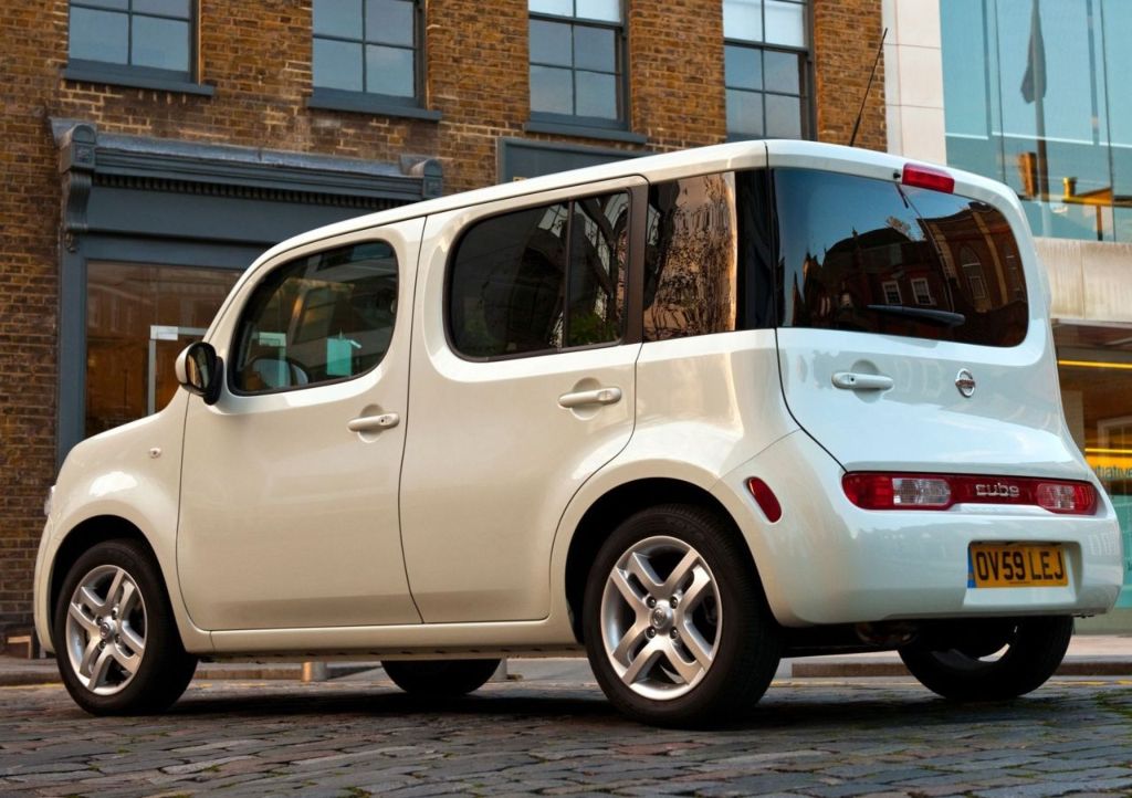 Nissan () Cube III (Z12):  