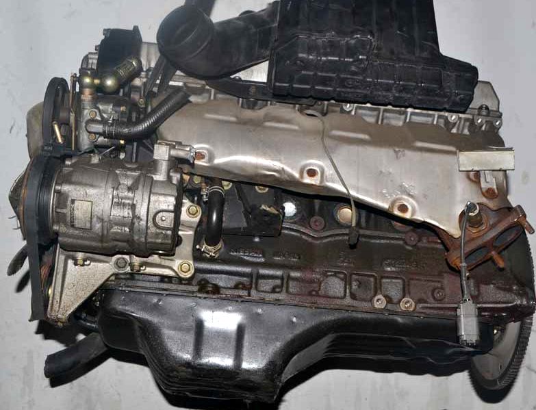 Nissan () RB25DE:  