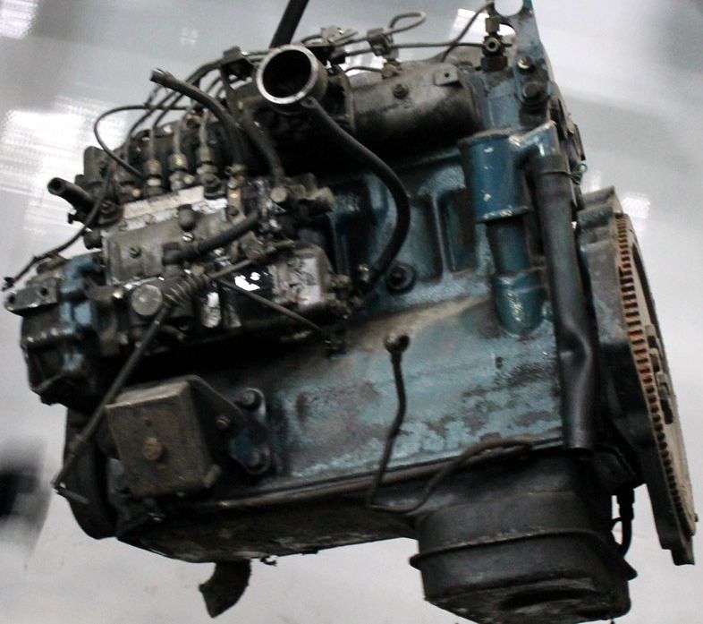 Nissan () ED30 (ED304):  
