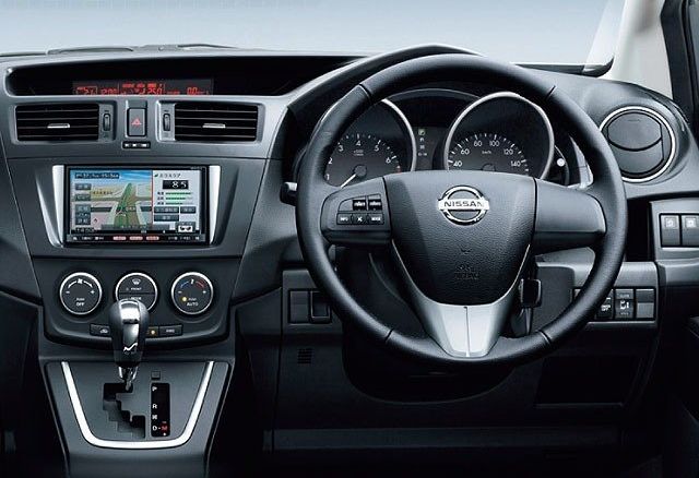 Nissan () Lafesta II (B35):  
