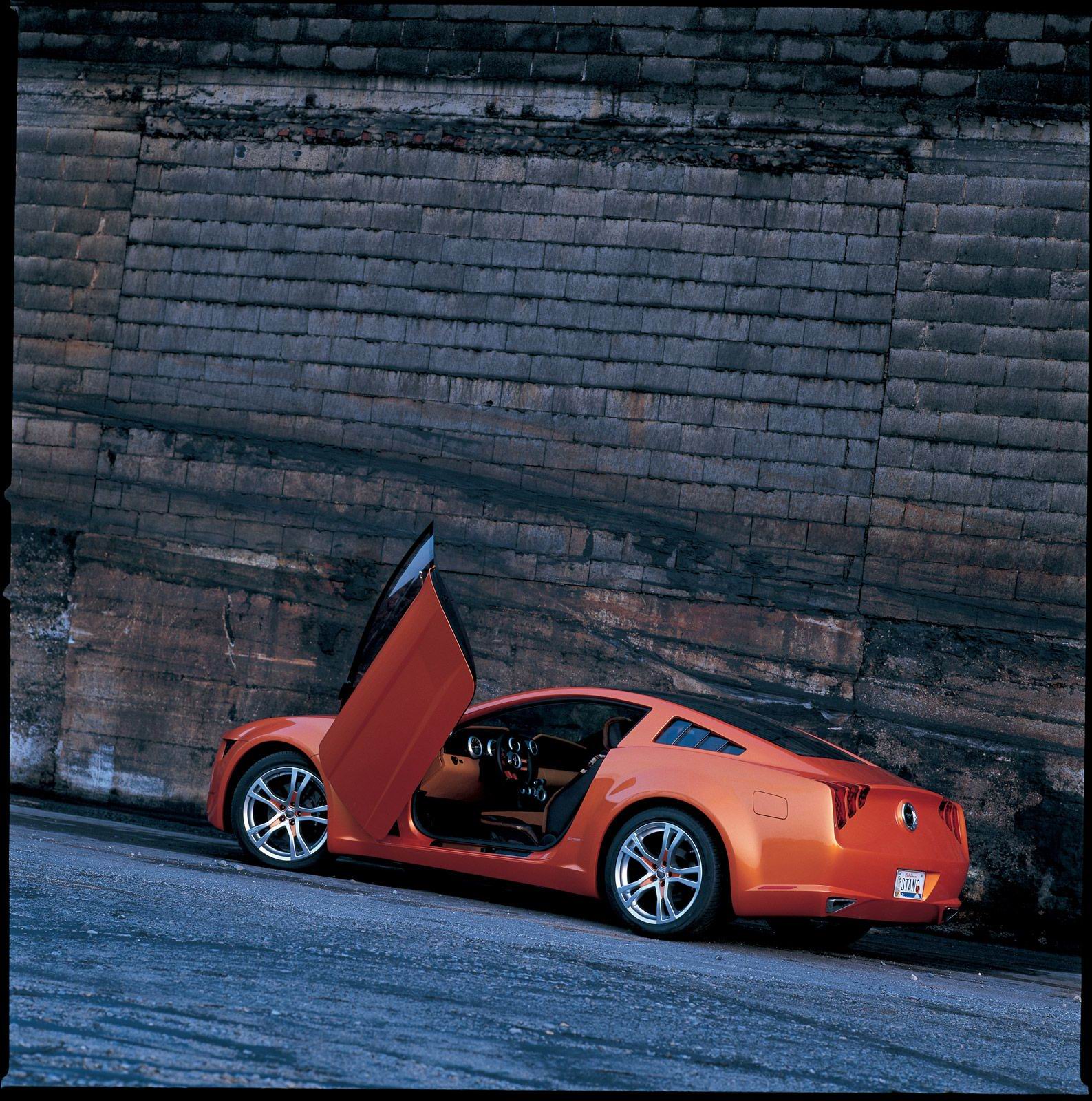 Ford () Mustang Giugiaro Concept:  