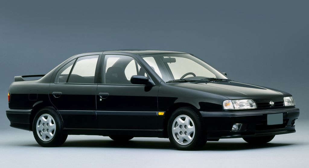 Nissan () Primera I (P10, W10):  