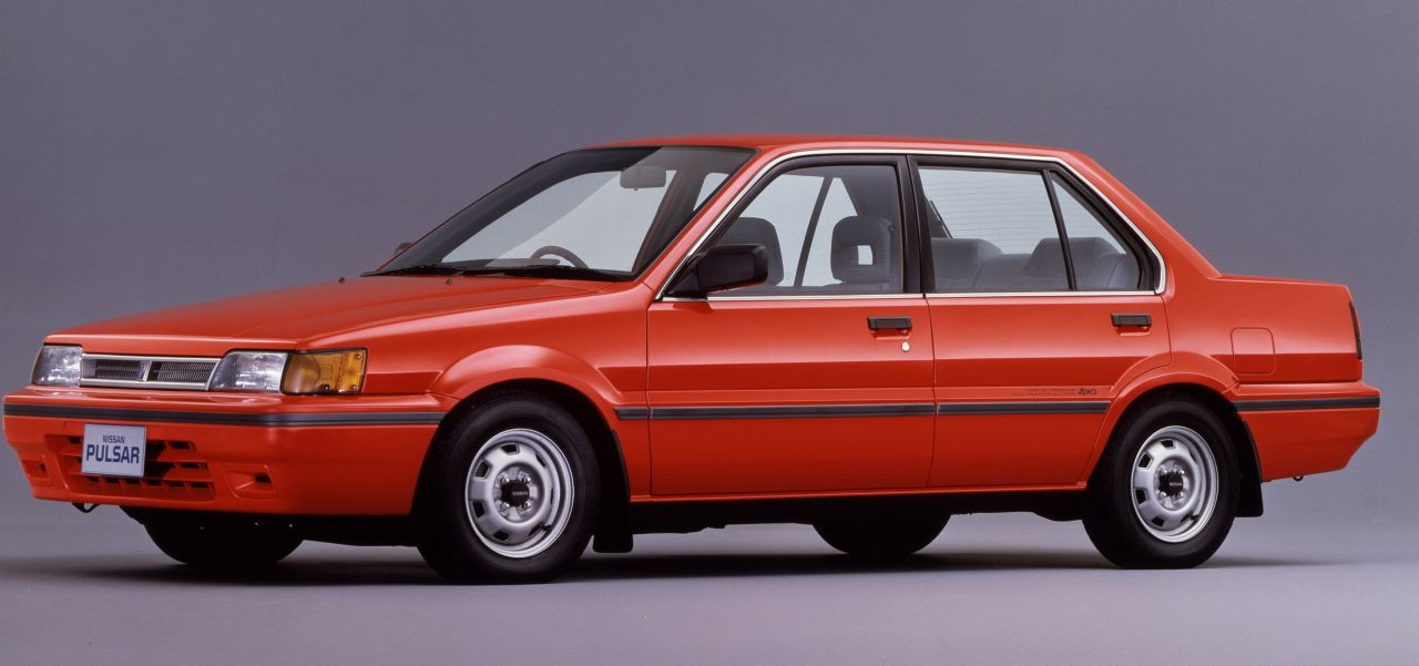 Nissan () Pulsar III (N13):  