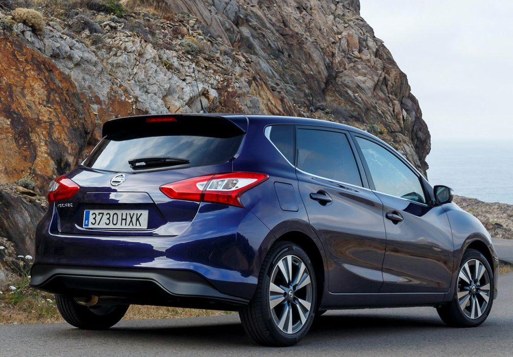 Nissan () Pulsar VII (N17):  