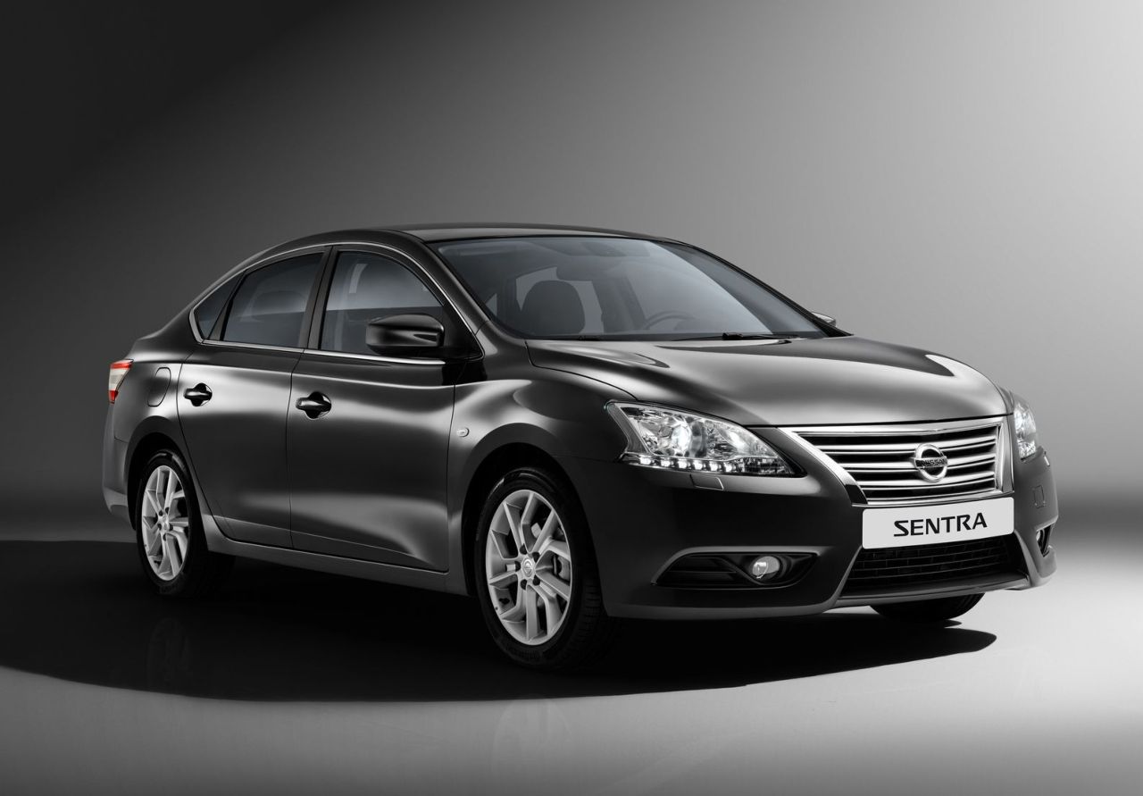 Nissan () Sentra V (B17):  