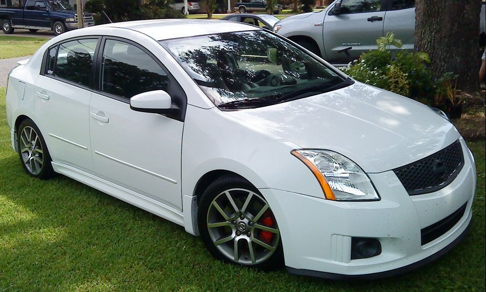 Nissan () Sentra IV (B16U):  