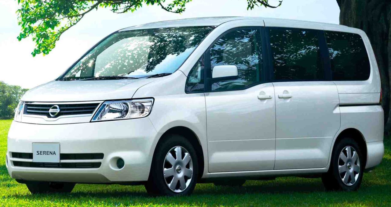 Nissan () Serena III (C25):  