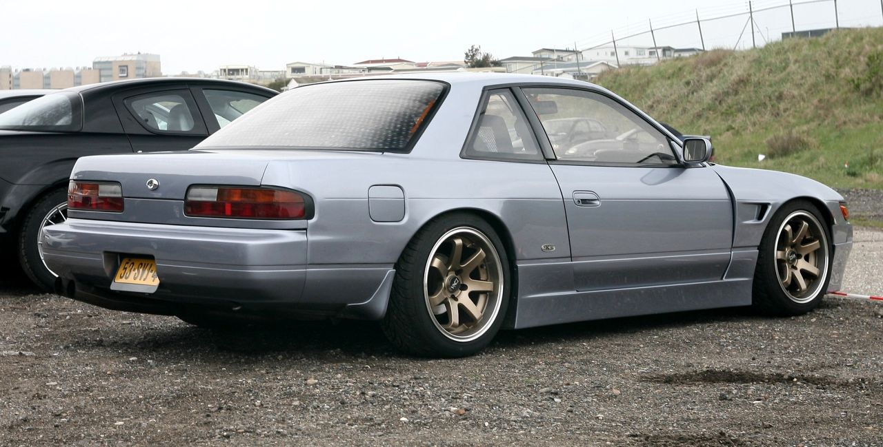 Nissan () Silvia V (S13):  