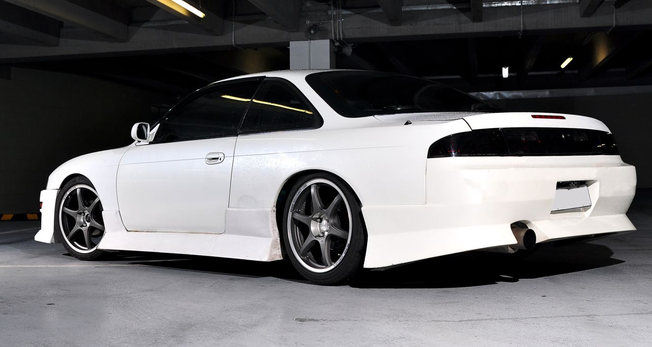 Nissan () Silvia VI (S14):  