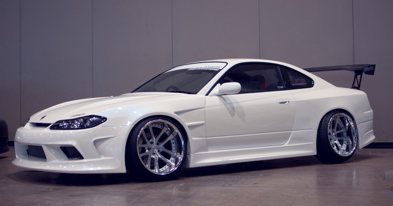 Nissan () Silvia VII (S15):  