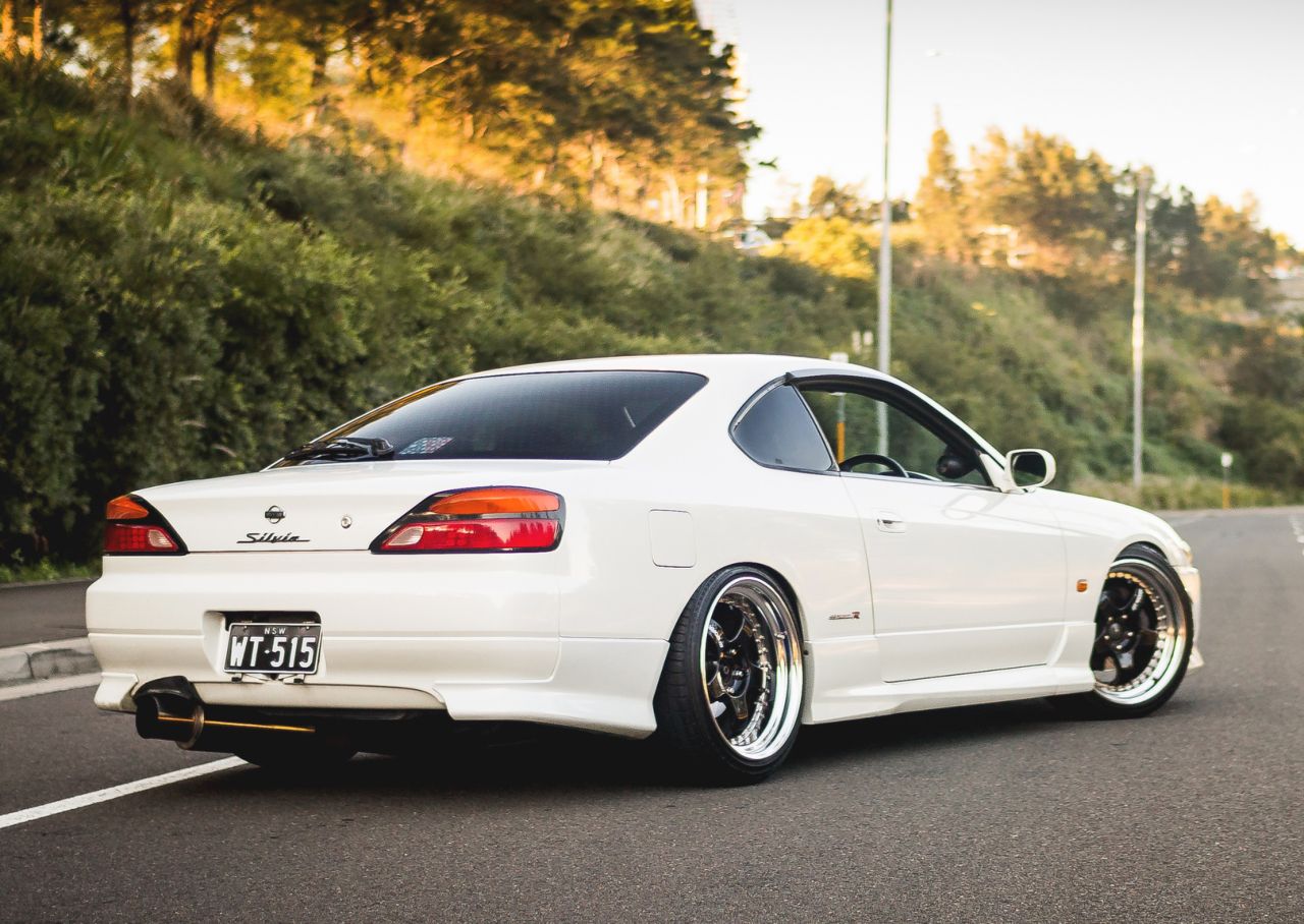Nissan () Silvia VII (S15):  