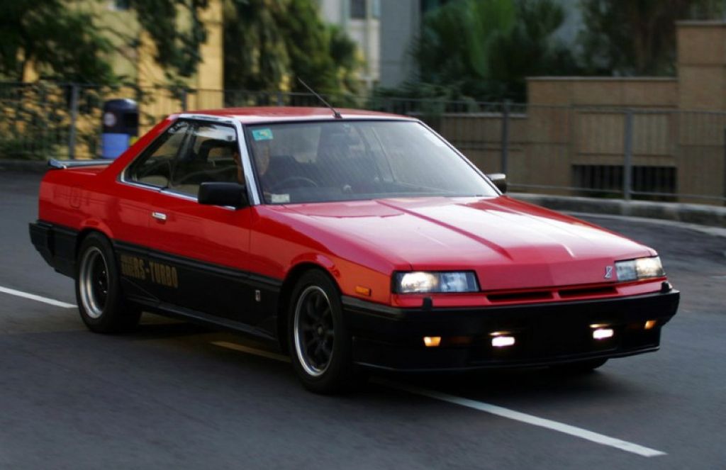 Nissan () Skyline VI (R30):  