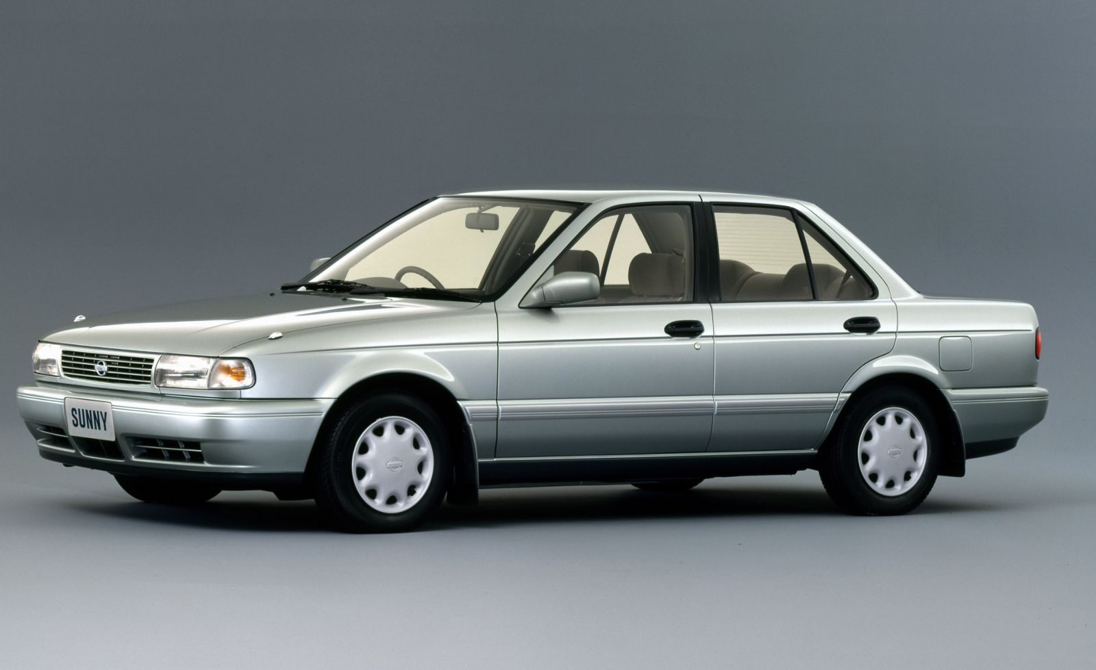Nissan () Sunny VII (B13):  