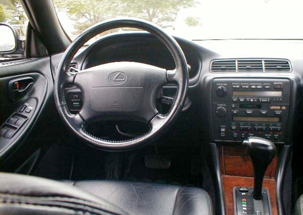 Lexus () ES II (XV10):  